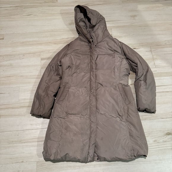 Uniqlo Women's Puffer Jacket - Taupe - Picture 1 of 8